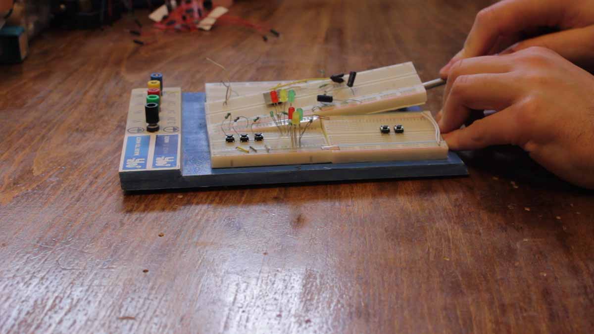 solderless-breadboard-01.jpg