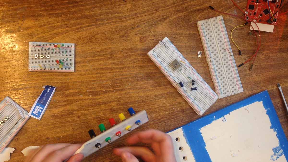 solderless-breadboard-02.jpg