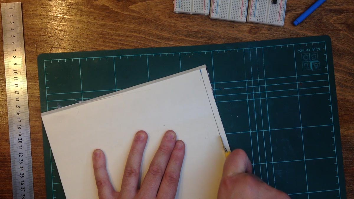 solderless-breadboard-03.jpg