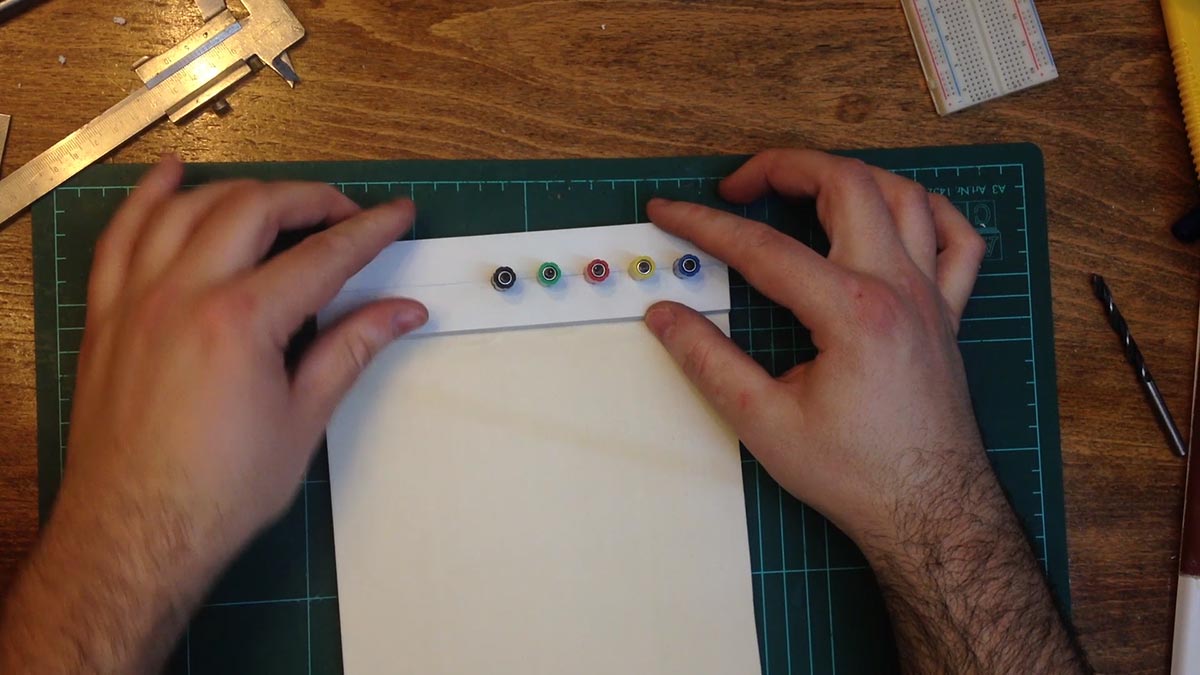 solderless-breadboard-05.jpg