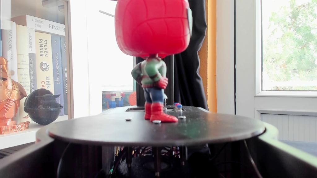 spider-man_funko_camera_1_platform_2.jpg