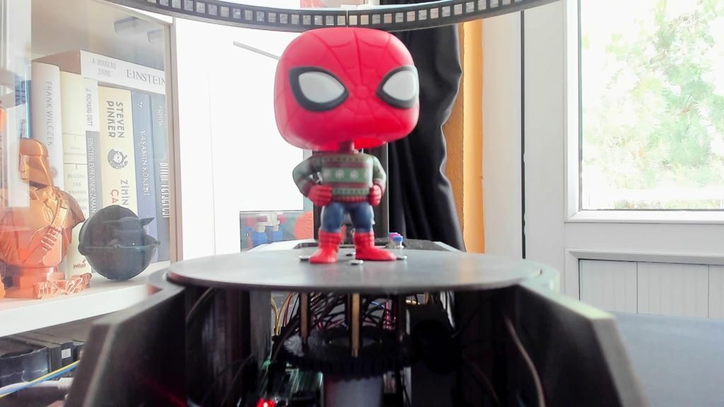 spider-man_funko_camera_2_platform_1.jpg