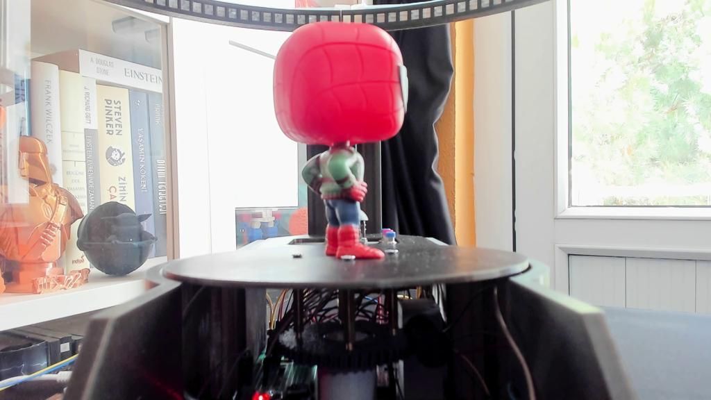 spider-man_funko_camera_2_platform_2.jpg