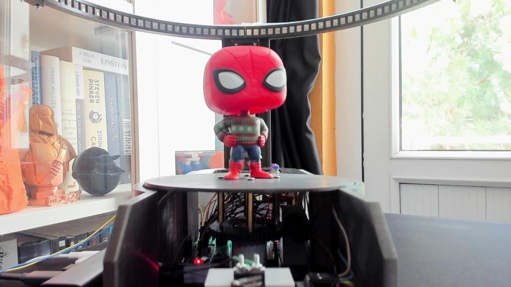 spider-man_funko_camera_3_platform_1.jpg