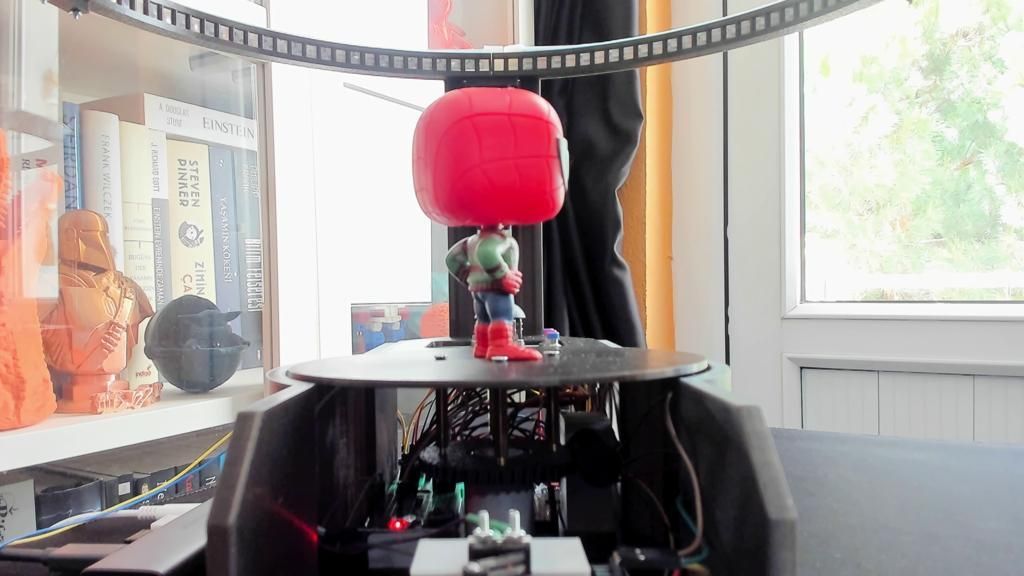spider-man_funko_camera_3_platform_2.jpg