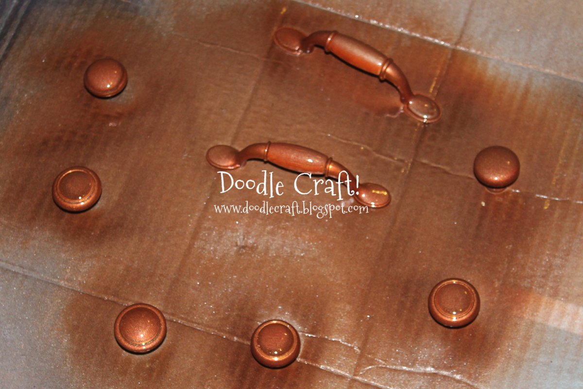 spray painted knobs and handles.jpg
