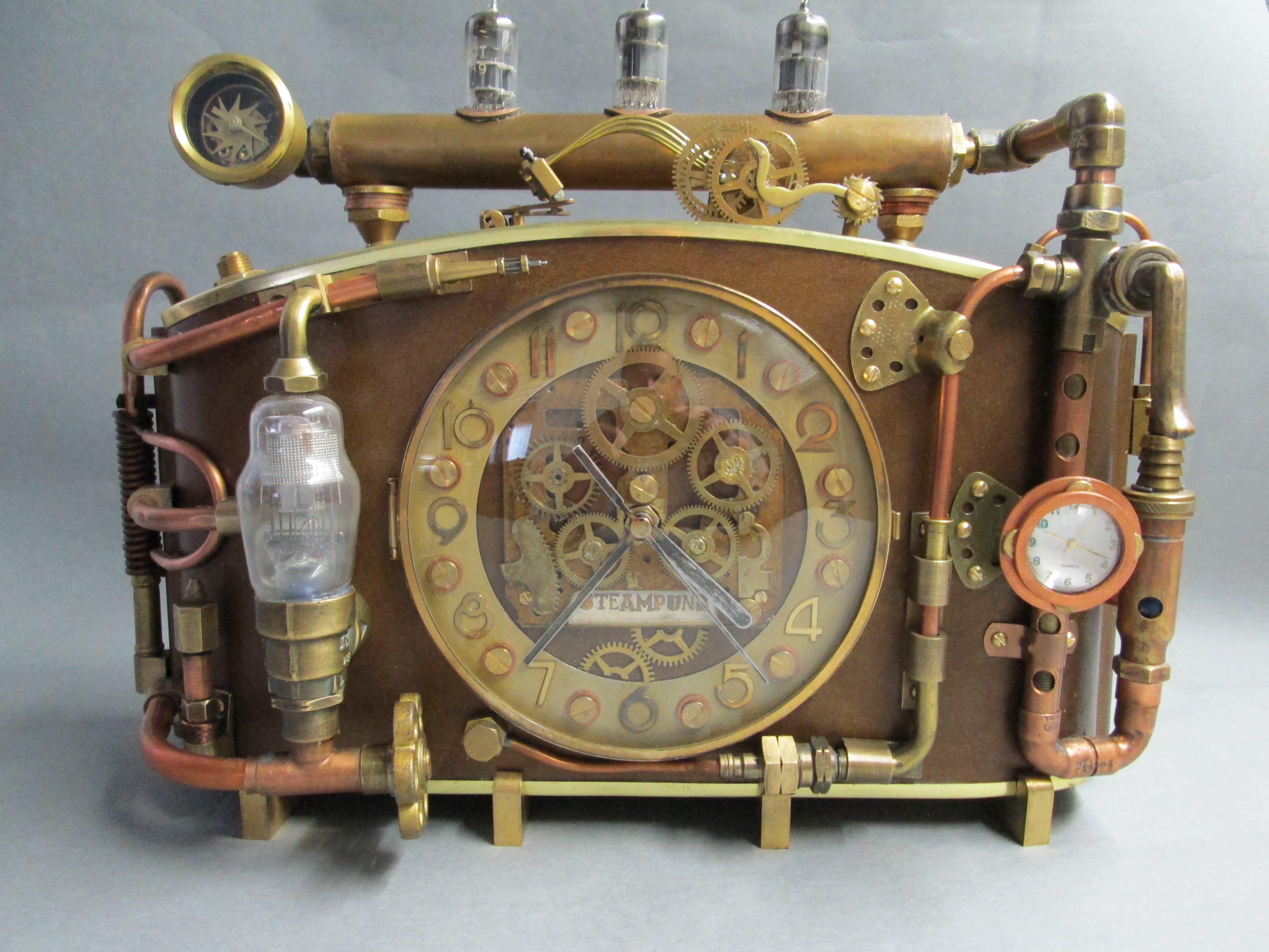 steampunk clock 2.JPG