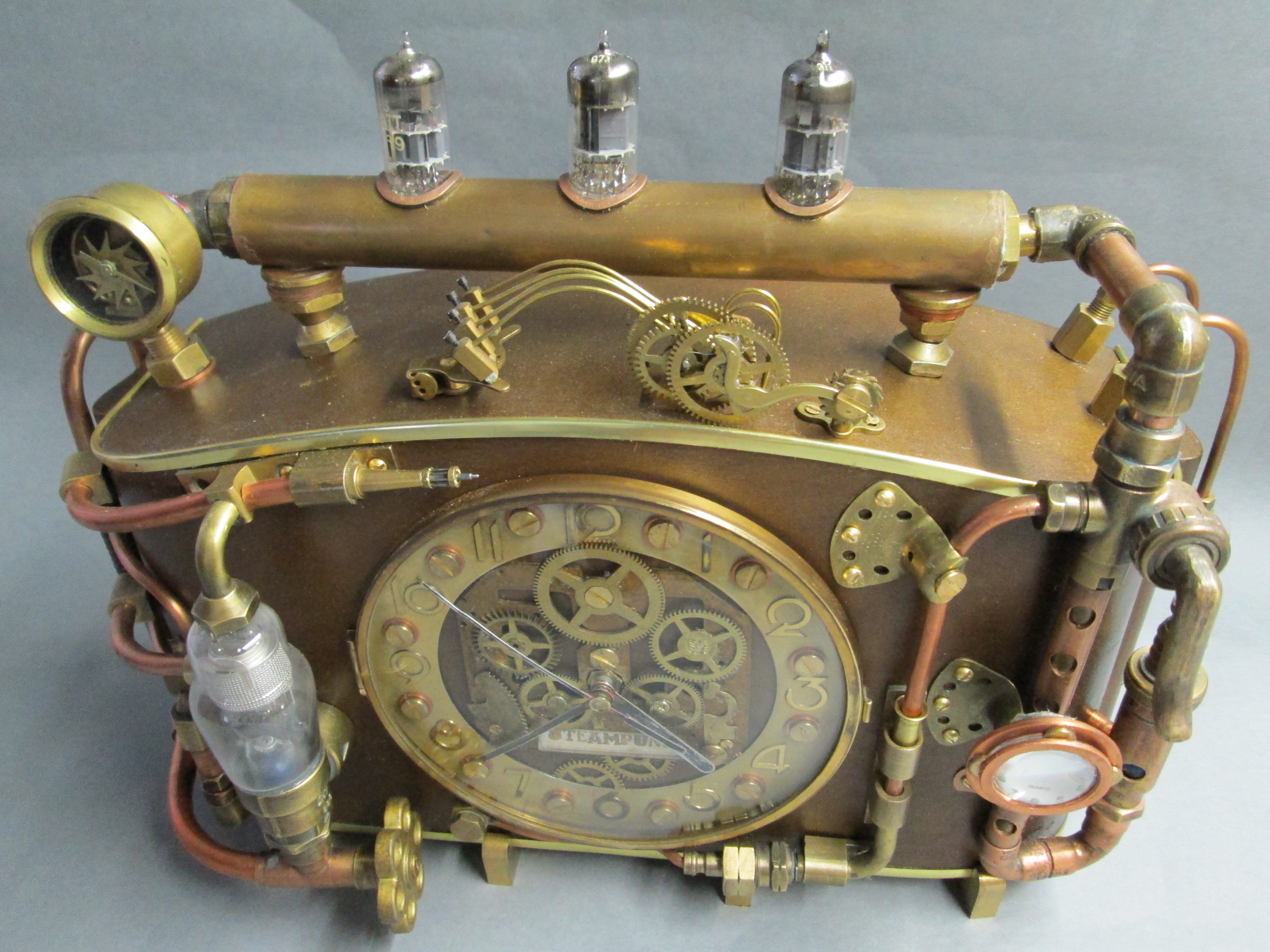 steampunk clock 3.JPG