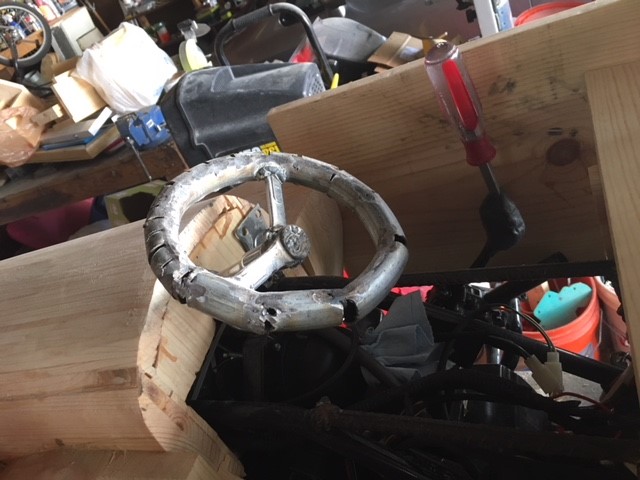 steering wheel.jpg