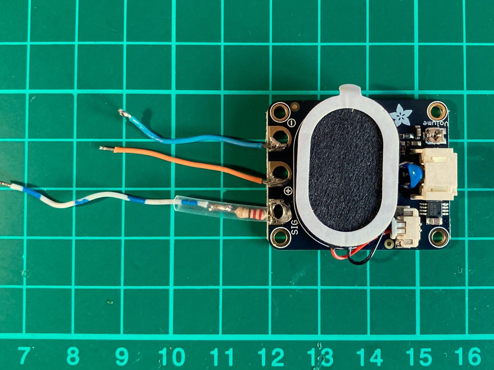 stemmaspeaker-wiresheatshrink.jpg