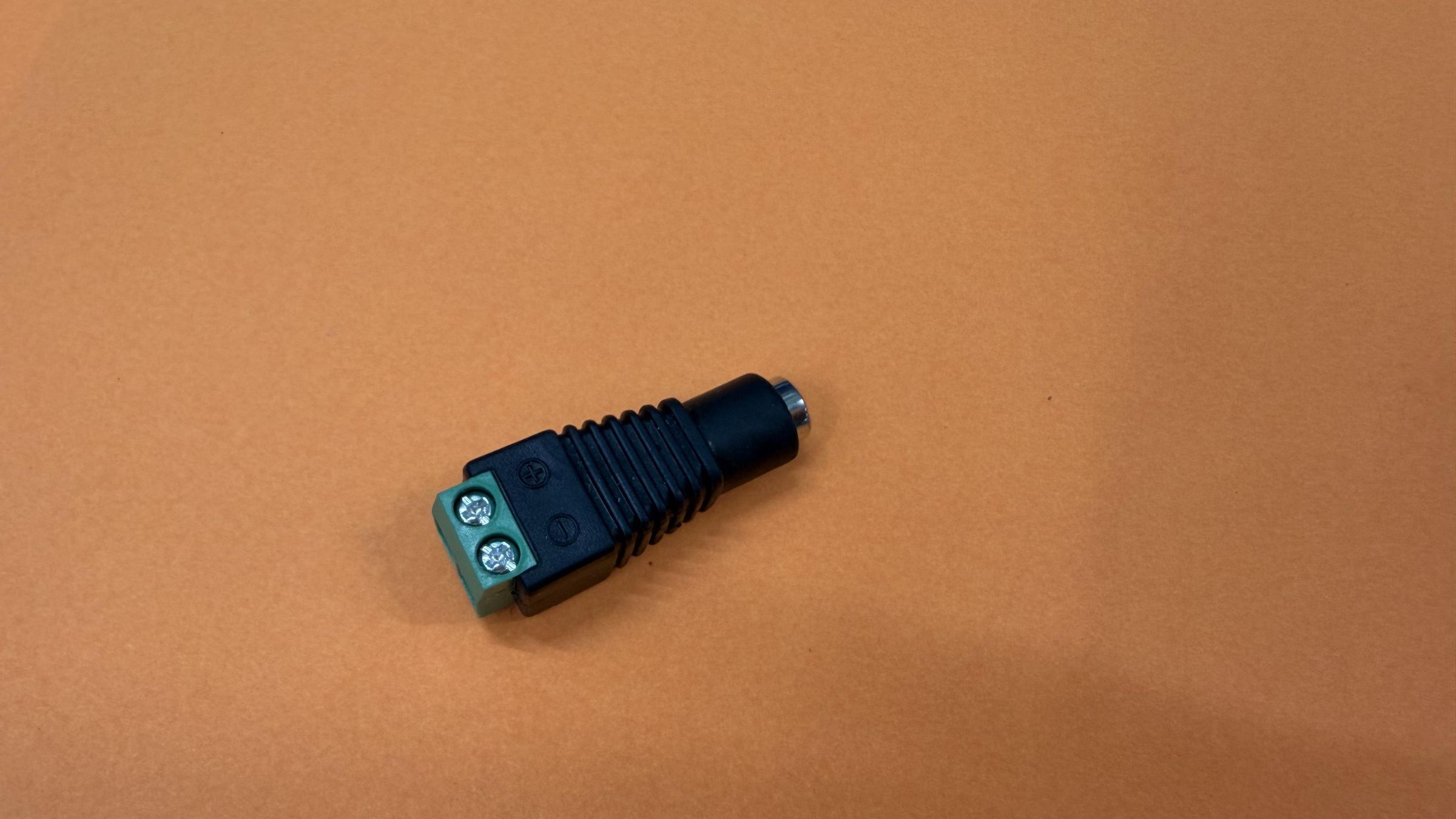 step1_13_case_screws_mounting_holes.jpg