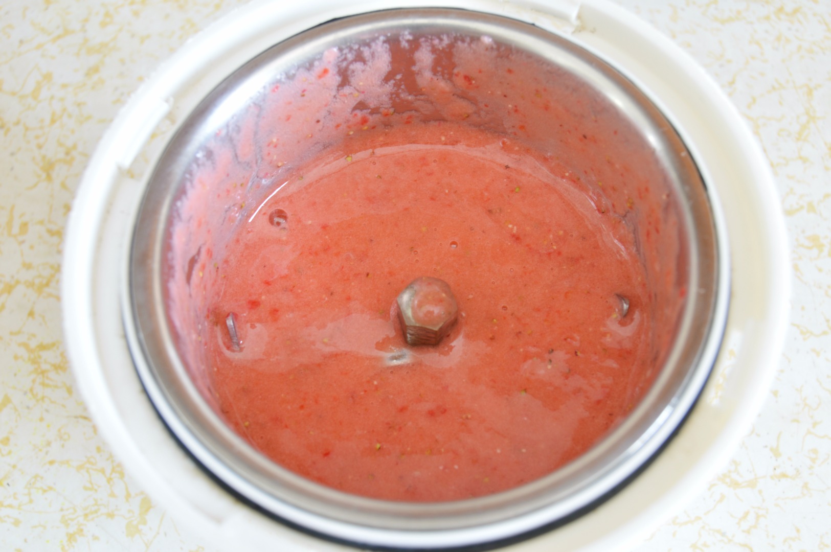 strawberry puree.jpg