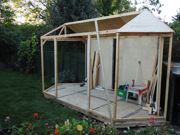 summerhouse-main-casing-frame_21152240583_o.jpg