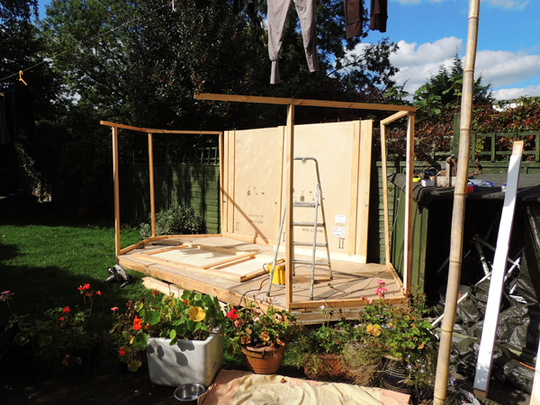 summerhouse-main-casing-frame_21585358720_o.jpg