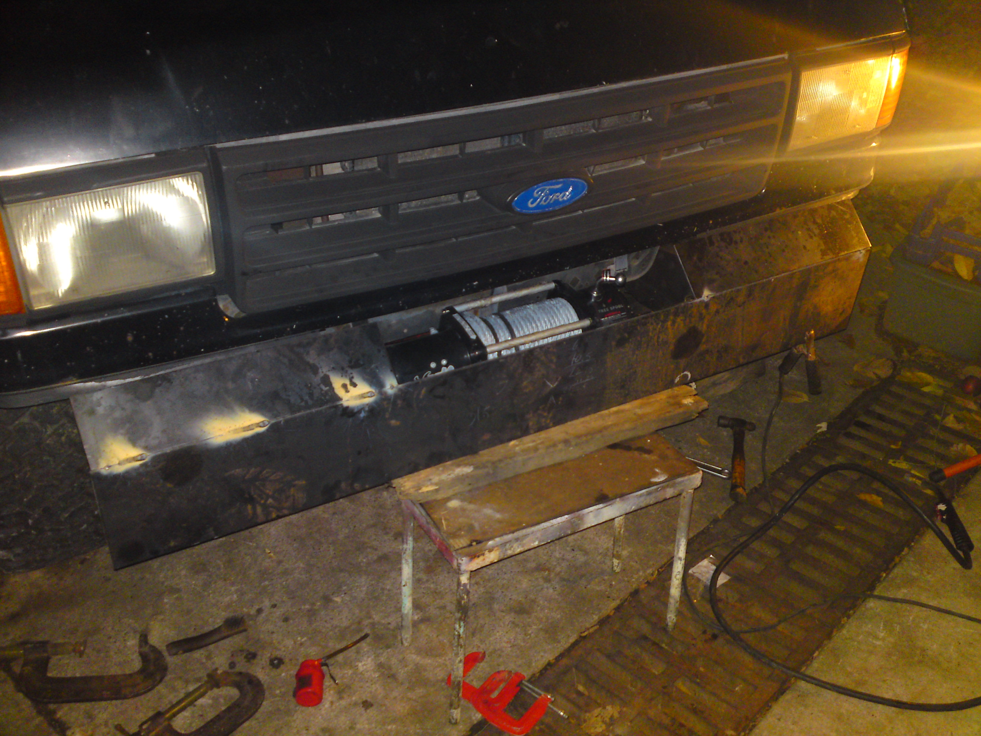 tacking_upper_main_plates.JPG