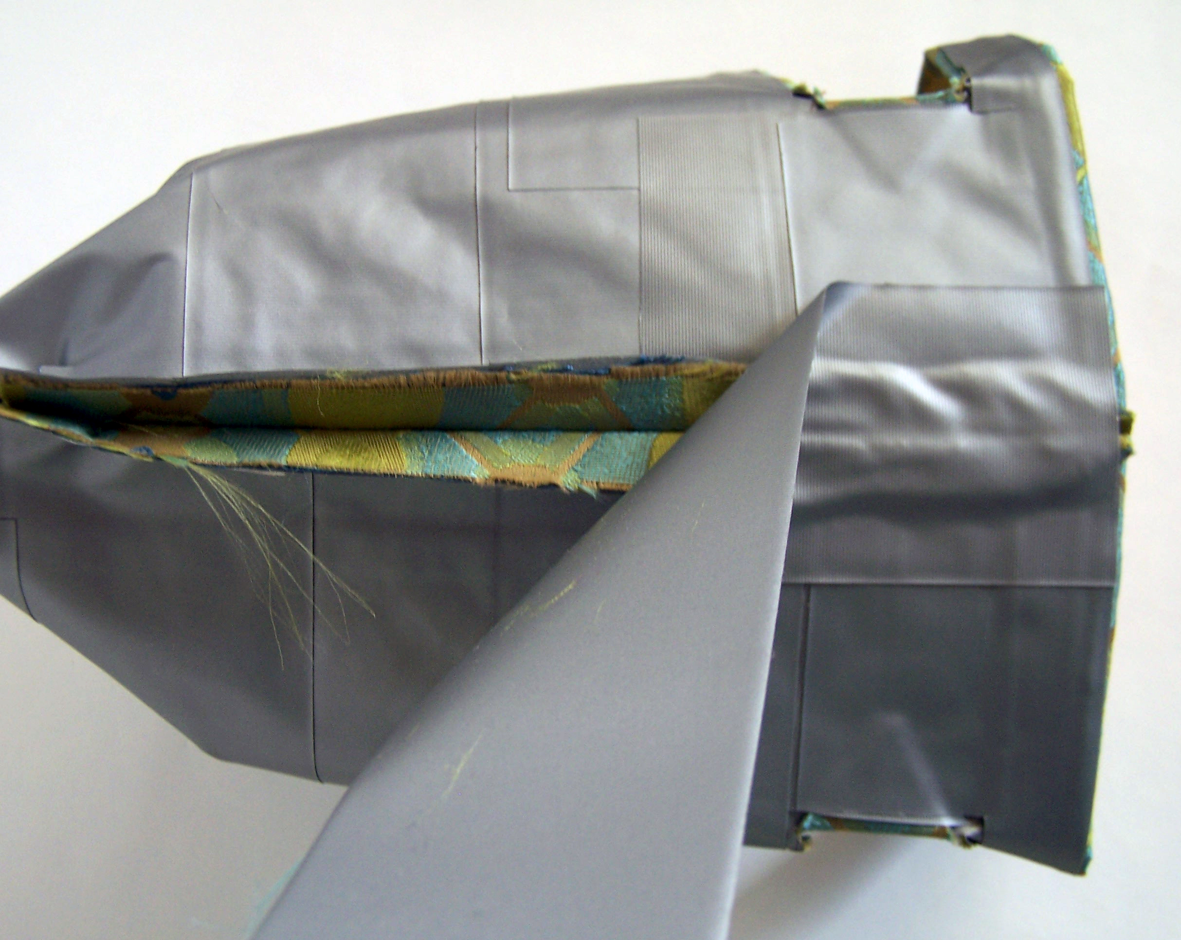 tapeseam.jpg