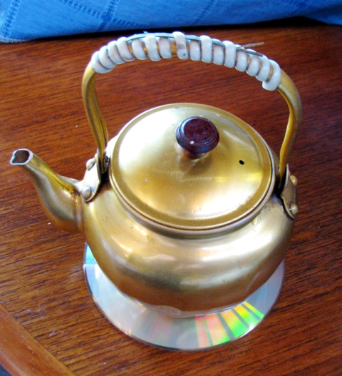 teapot stand.JPG