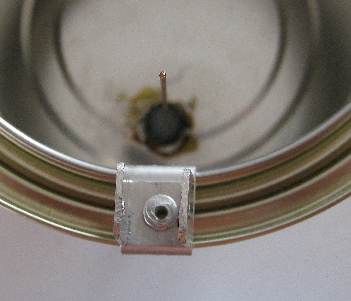 tin rim pivot 4.JPG