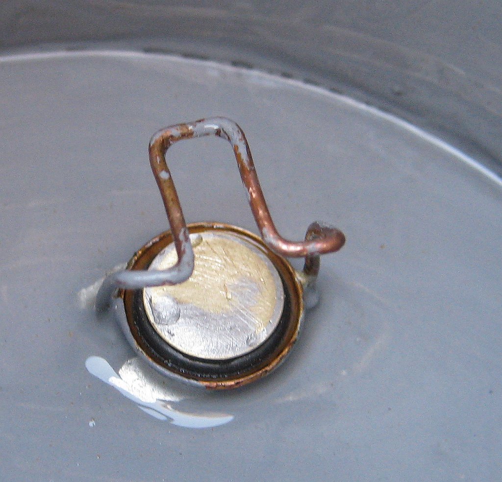 tin valve view1.JPG