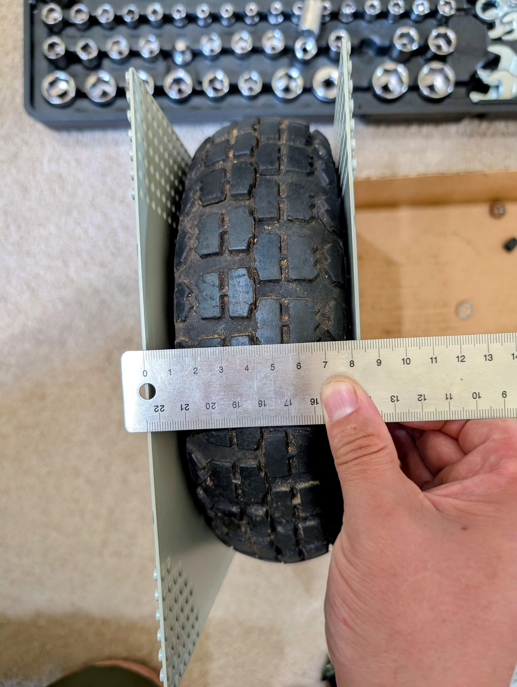 trailer tire.jpg