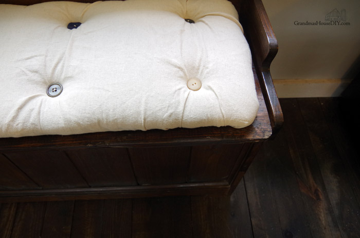 tufted-cushion-diy-bench.jpg