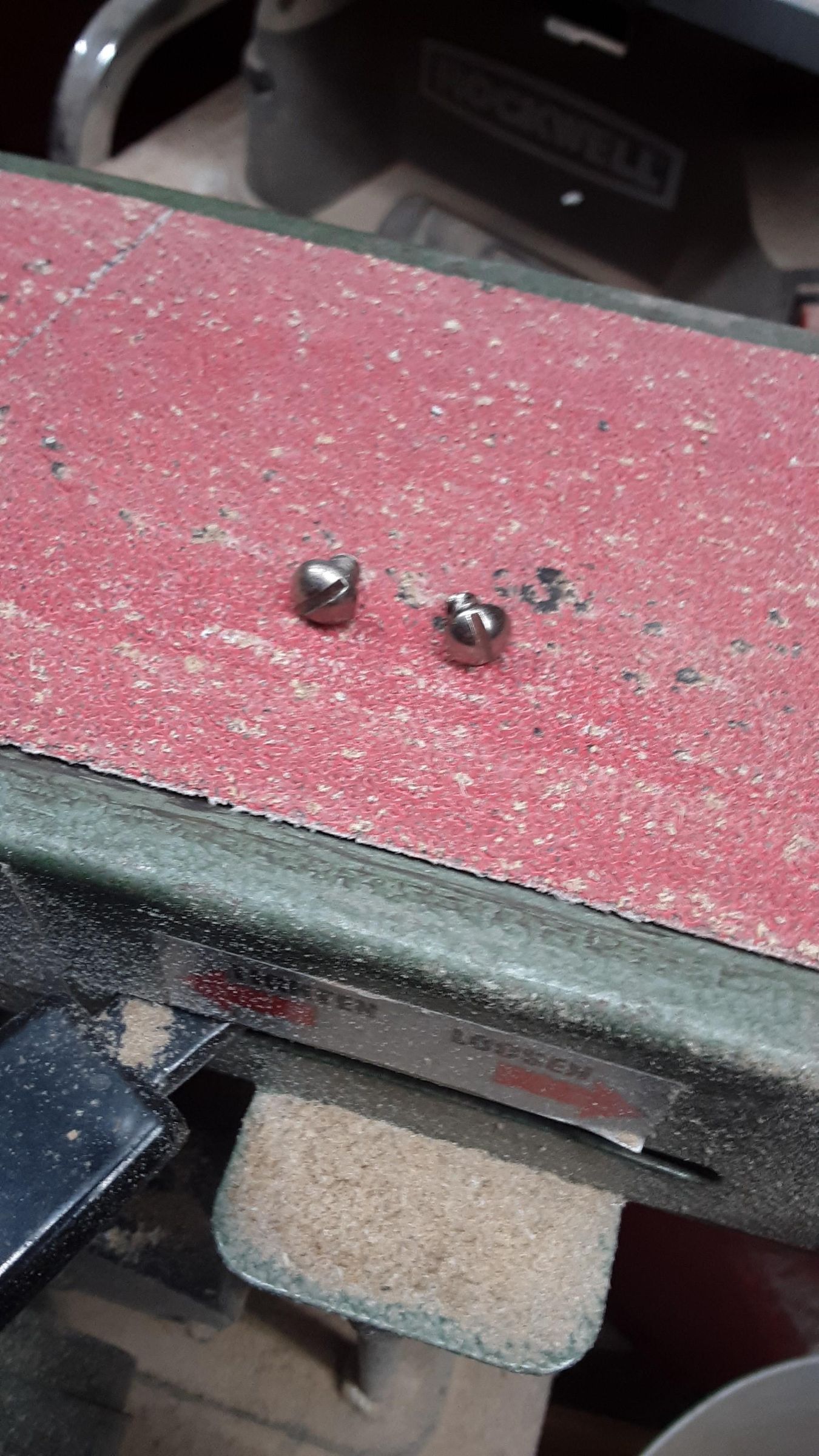 under antenna screws.jpg