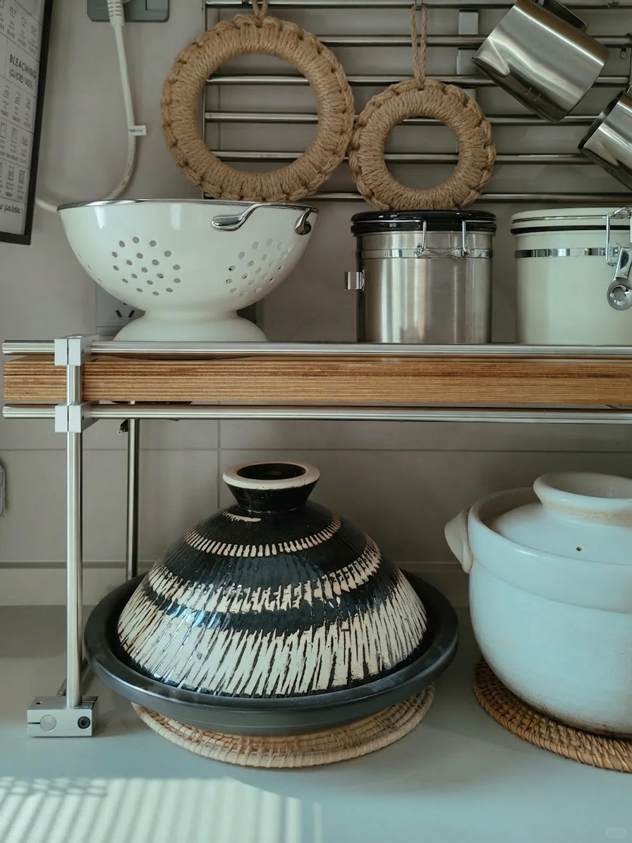 wabi-sabi-kitchen-storage-wooden-plinth-tagine-pot-5k7u.png