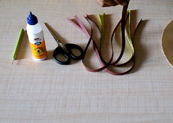 wall-decor-using-quilling-stylenrich.jpg