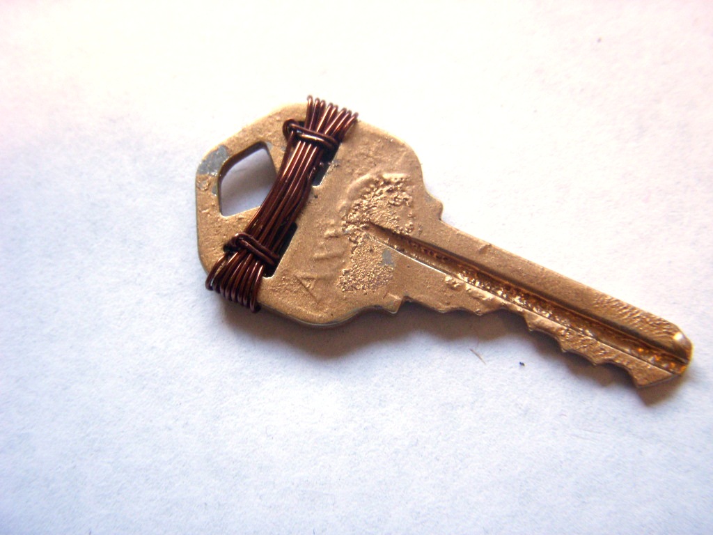 wire wrap key 3.JPG