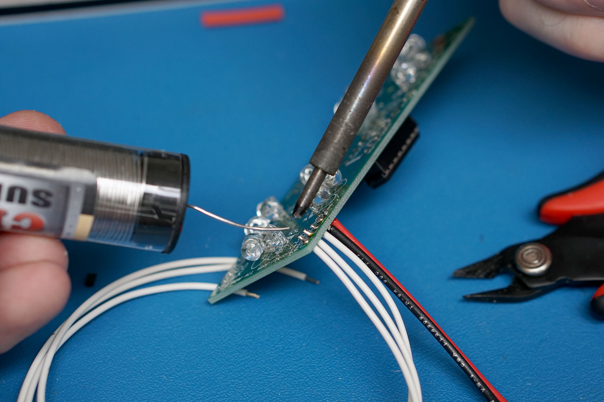 wiring_electronics_04-soldering.jpg