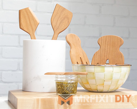 wooden-kitchen-utensils.jpg