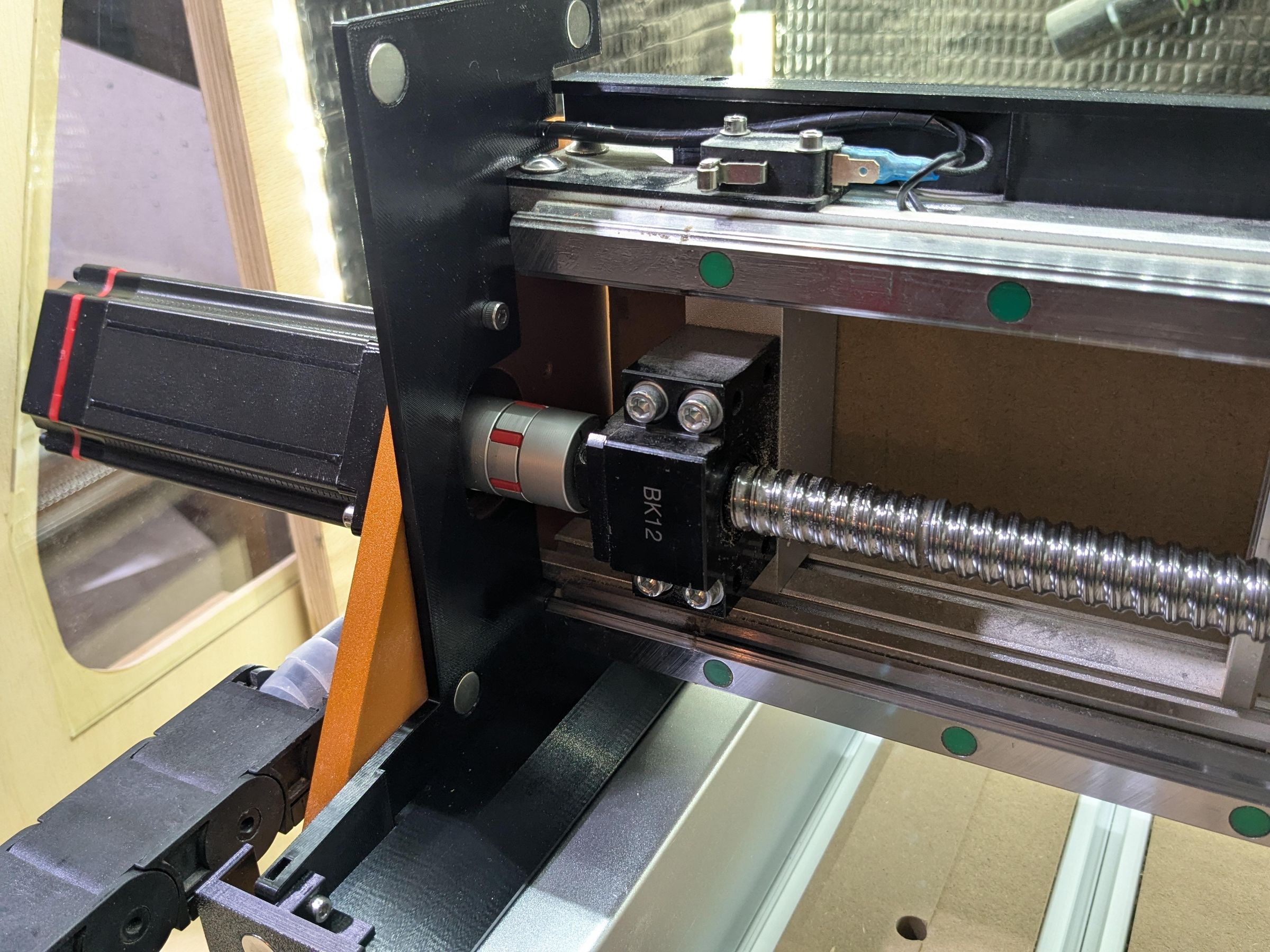 x_axis_plate1.jpg