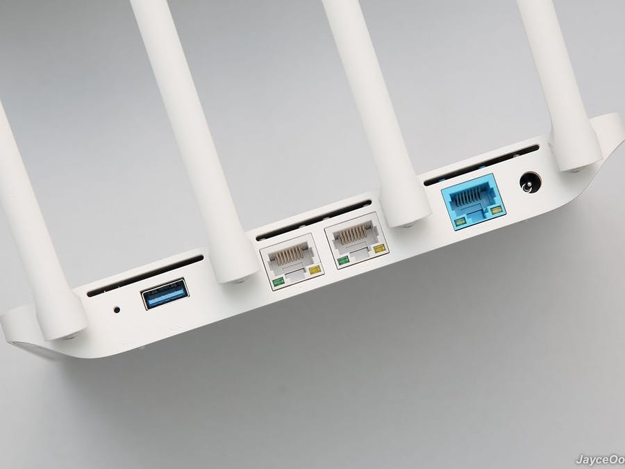 xiaomi-mi-wifi-router-3g-full_05_CQV9Qpnc0o.jpg