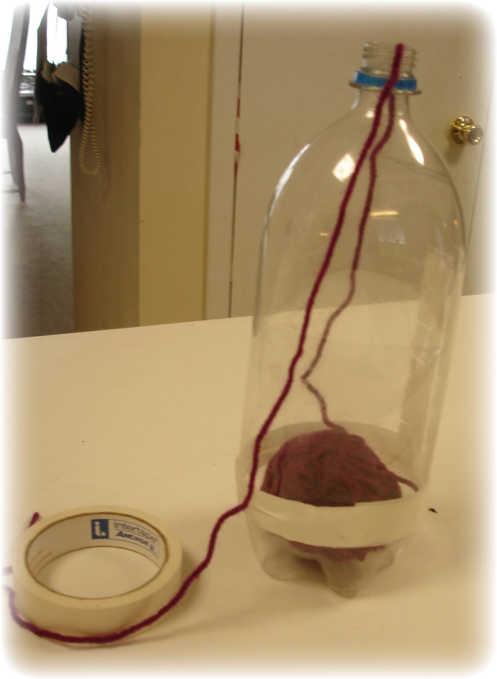 yarn holder from pastic bottle 007.jpg