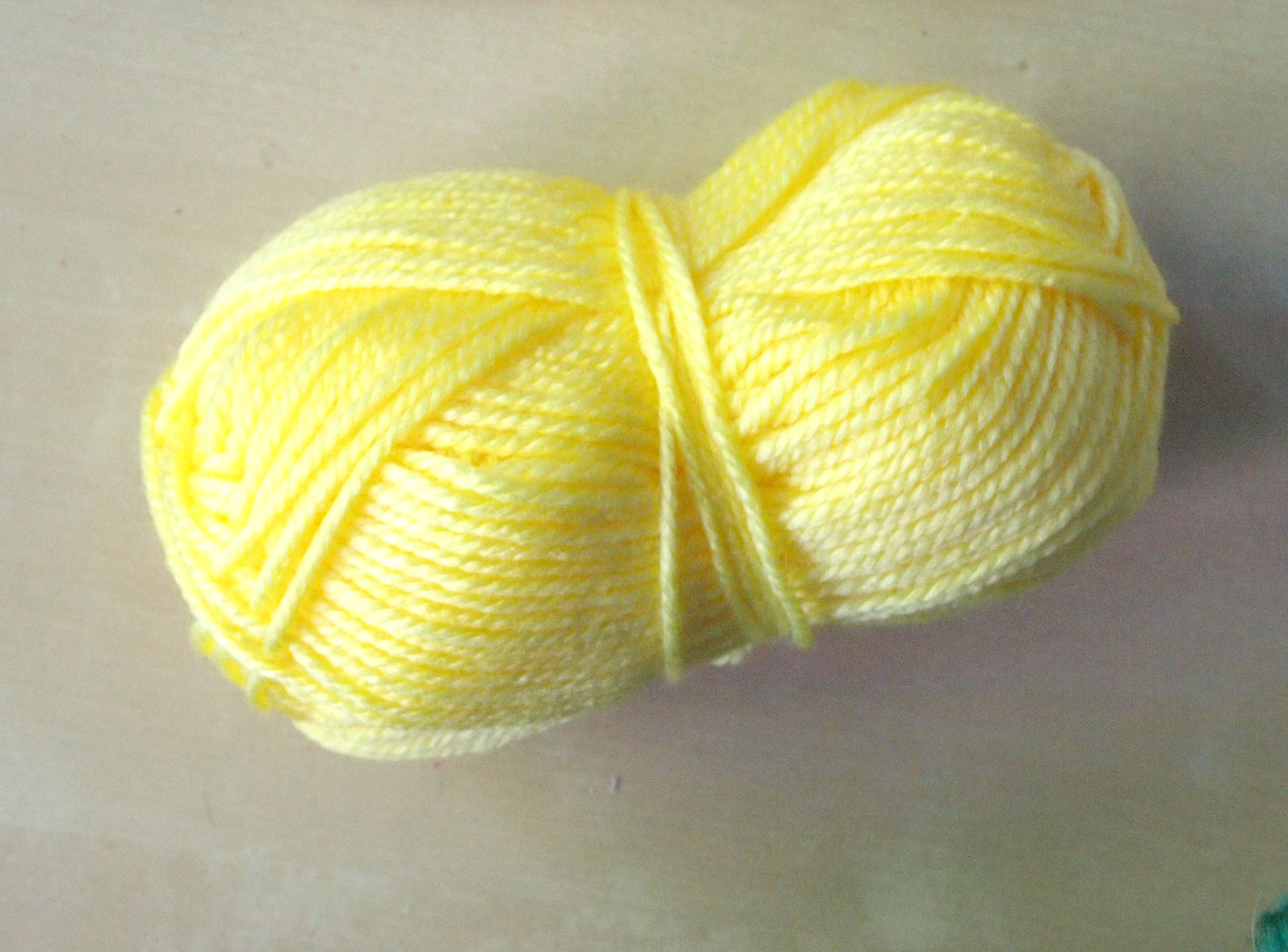 yellow yarn.JPG