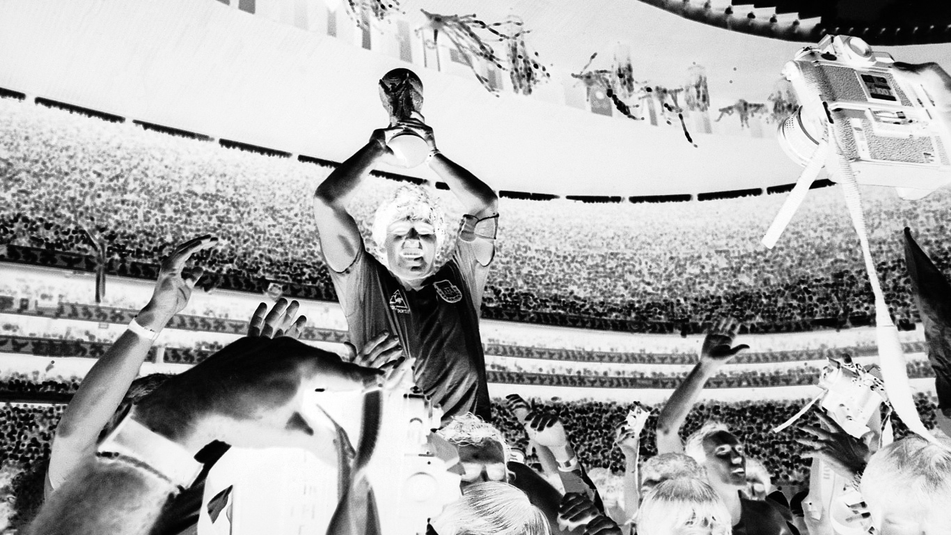 znike-diego-armando-maradona-fondos-de-pantalla-imagenes-y-766078.jpg