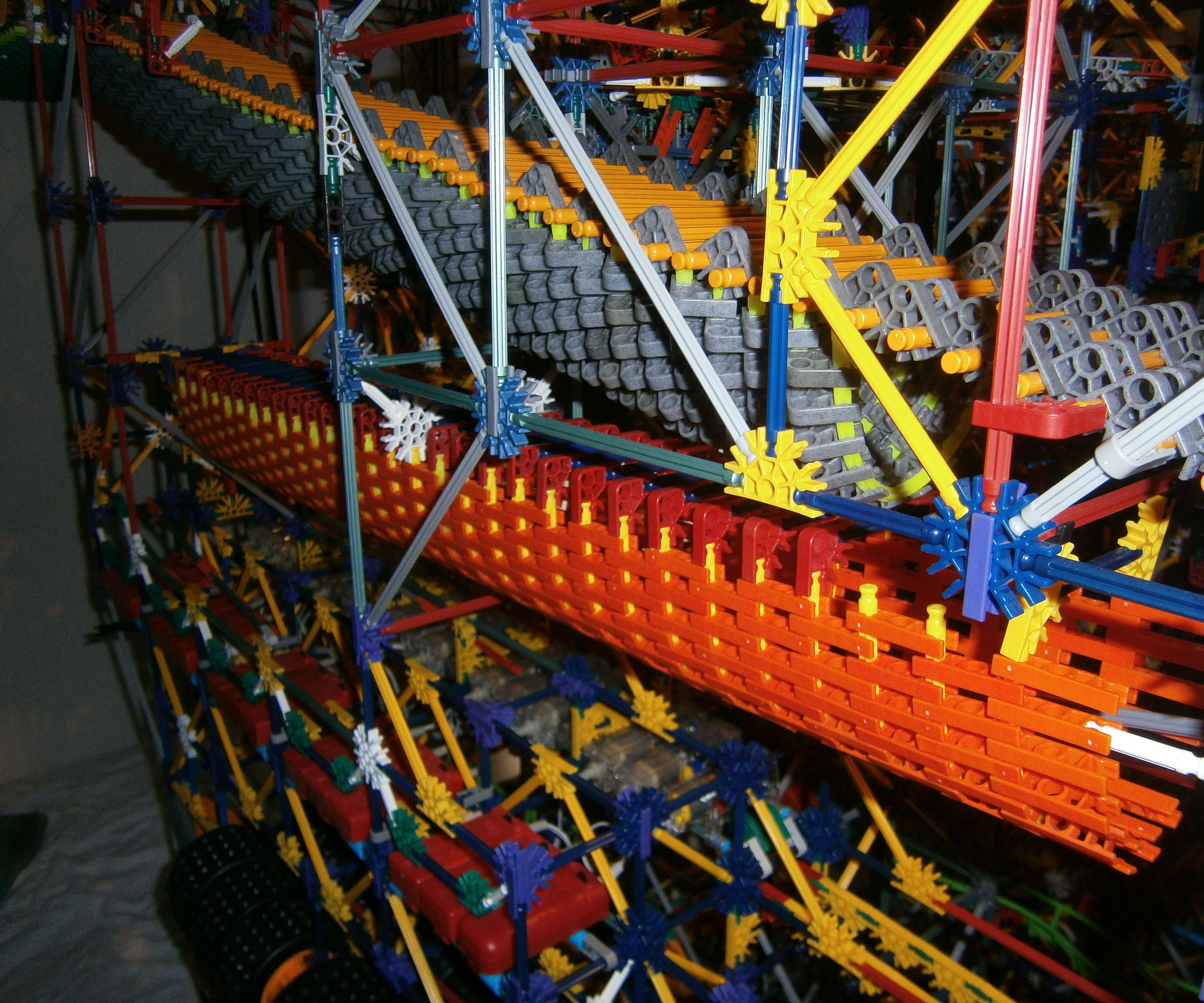 Guide to K'nex Ball Machine Multipiece-paths and Tunnels