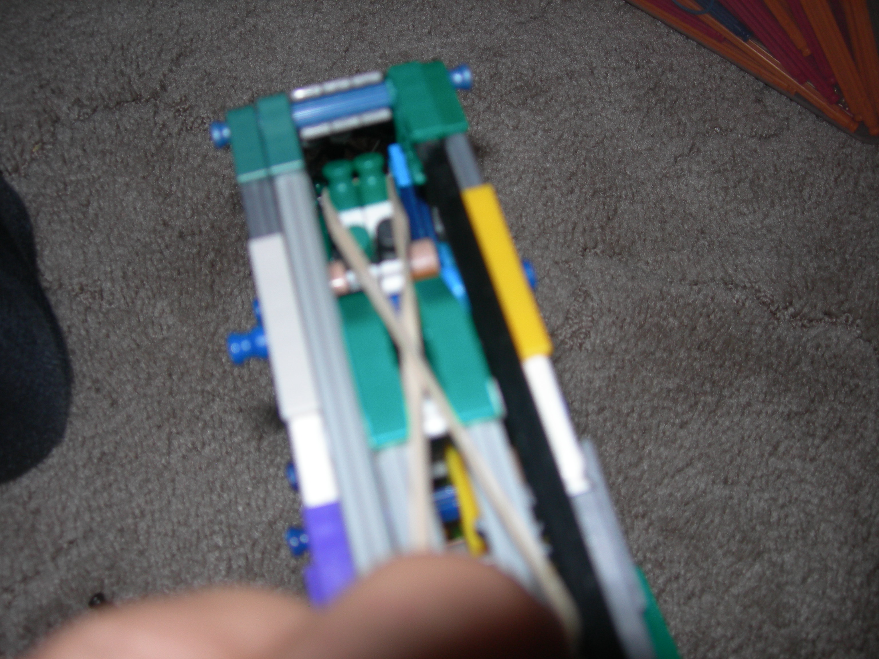 C:\Documents and Settings\Dave\My Documents\My Pictures\K'nex Gnasher Shotgun\K'nex Gnasher Shotgun 075.jpg