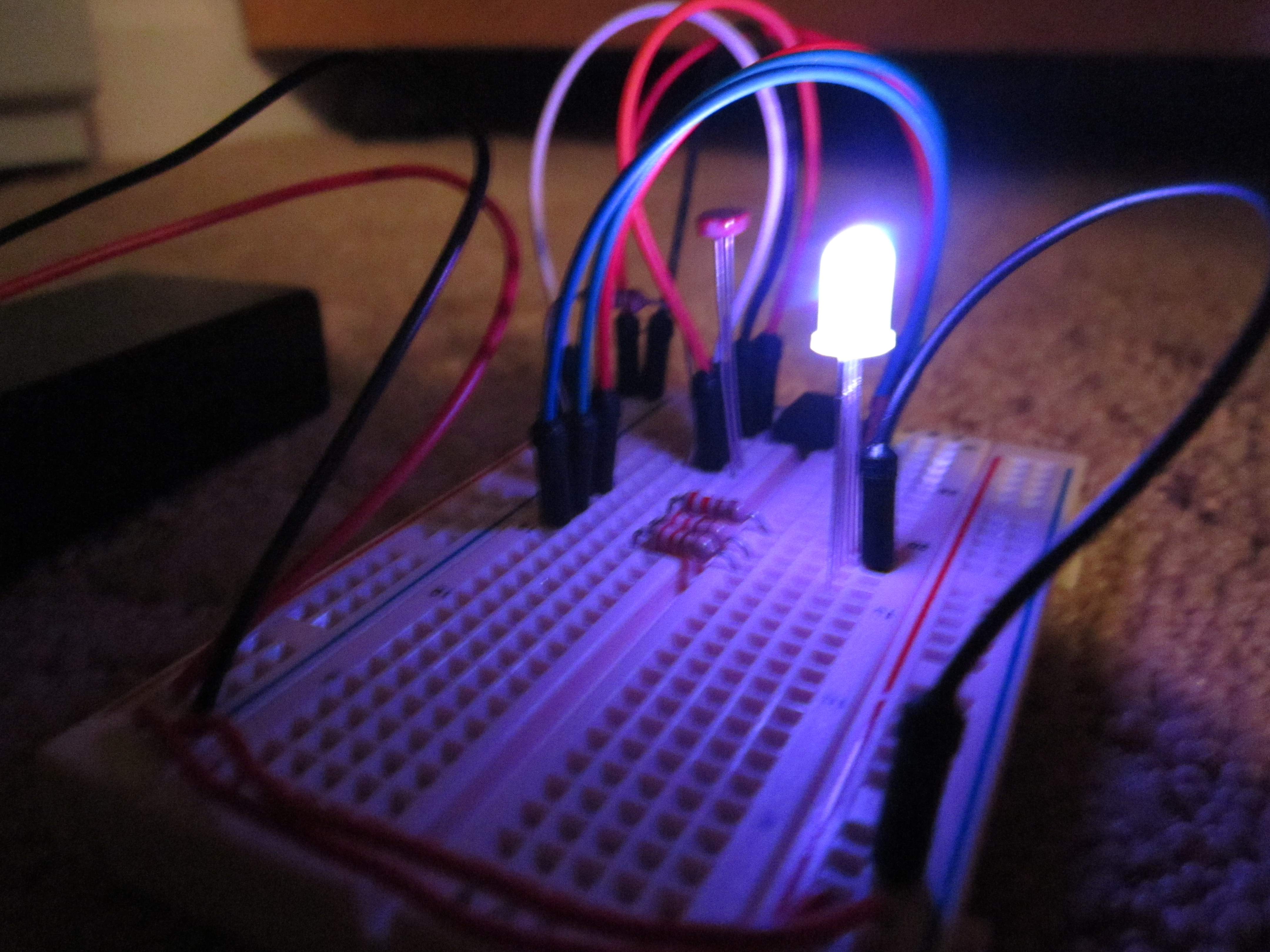 ATtiny85 Mini RGB Mood Light!