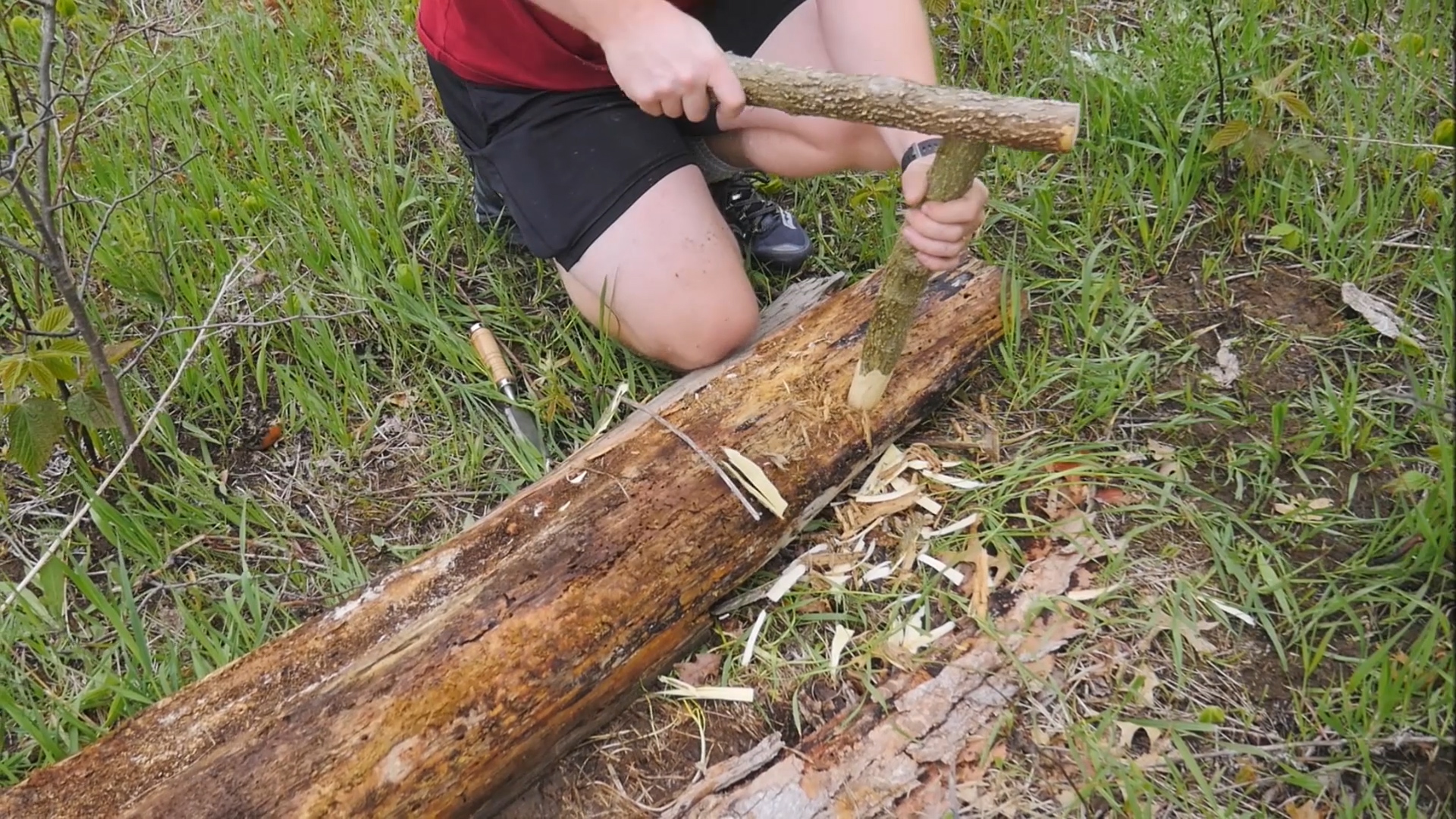 Making a Bench In The Woods With Basic Tools How To Woodworking Project.mp4.00_02_12_03.Still008.jpg