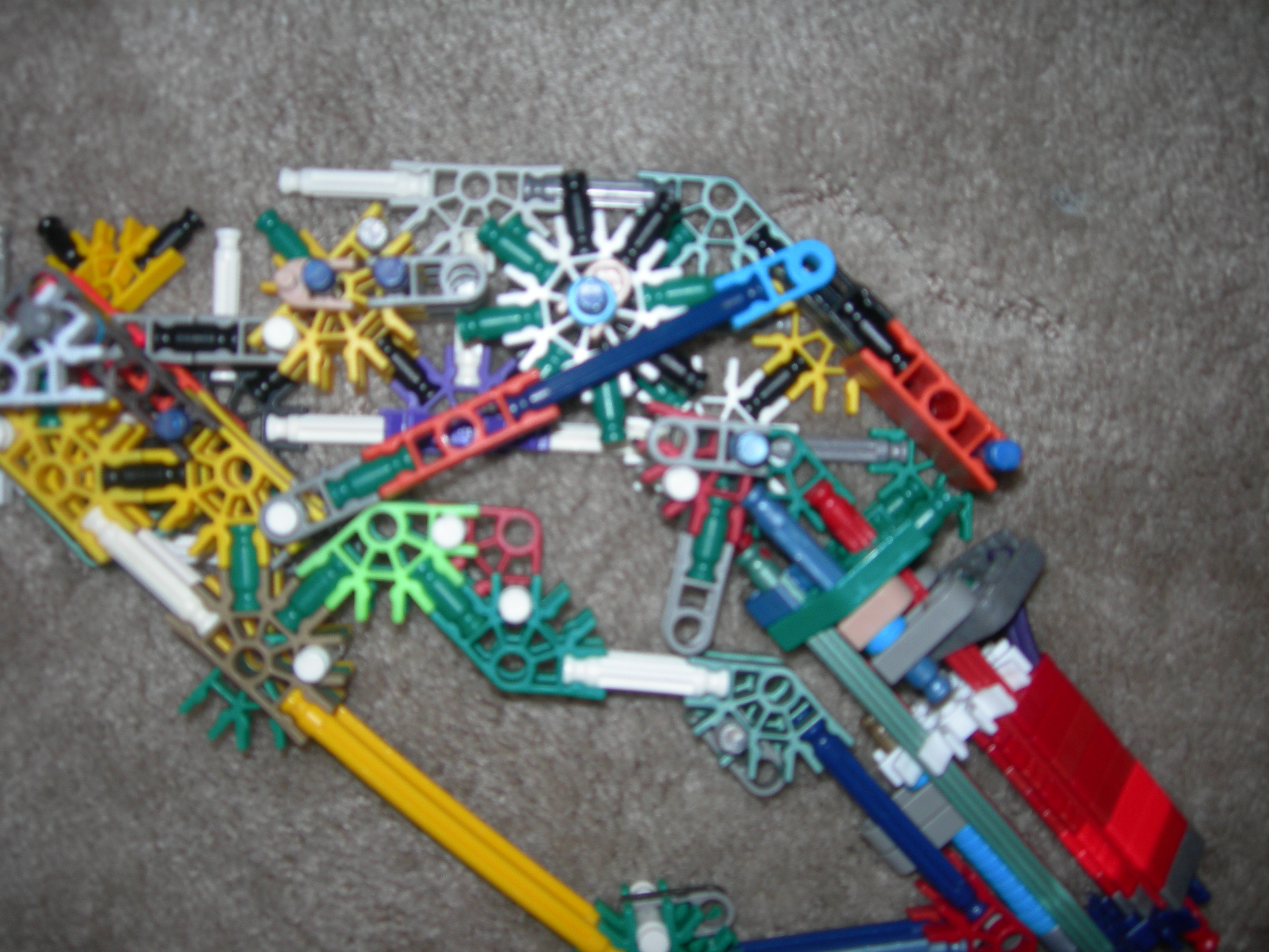 C:\Documents and Settings\Dave\My Documents\My Pictures\K'nex Gnasher Shotgun\K'nex Gnasher Shotgun 035.jpg