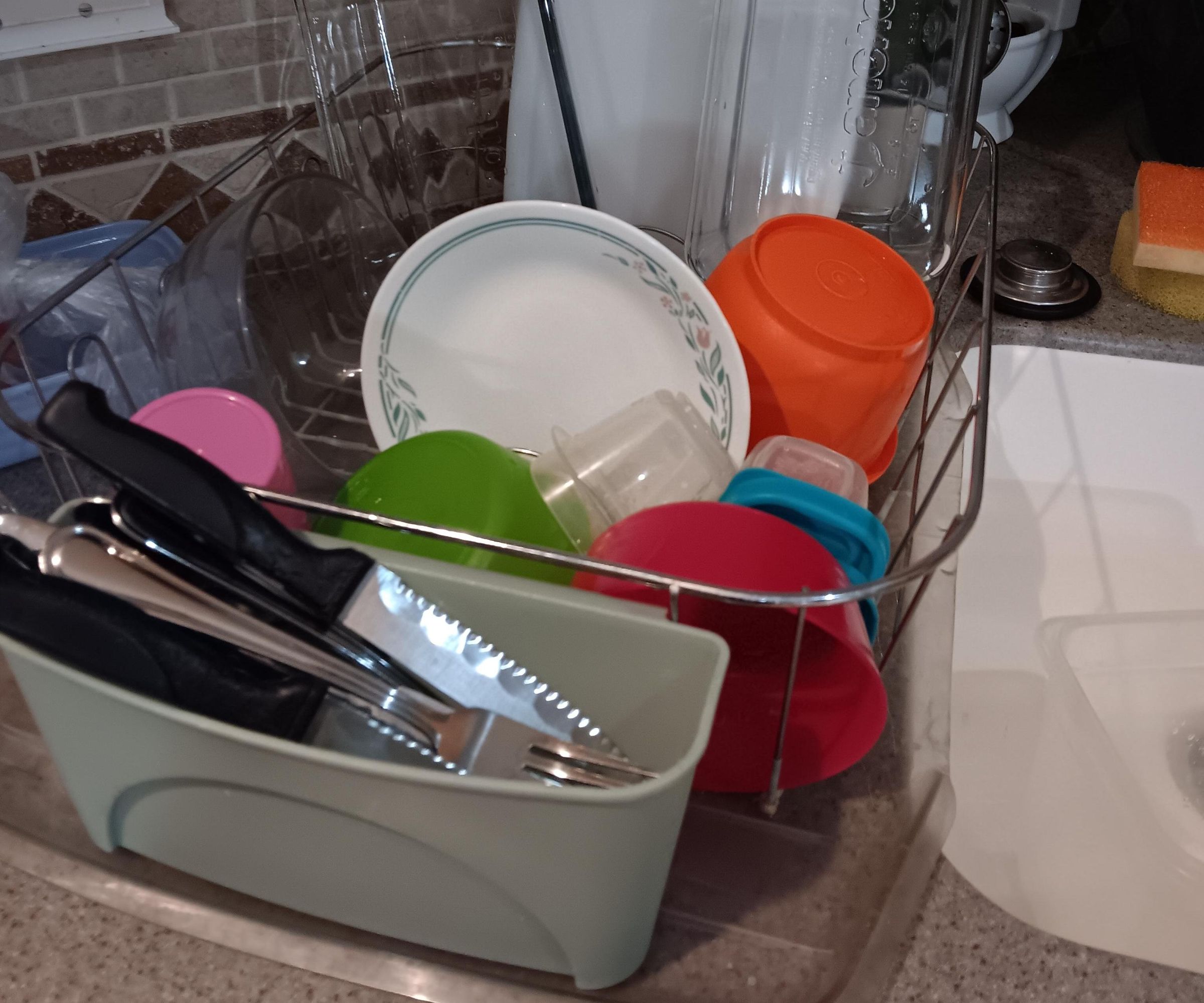 How to Hand-wash Dishes