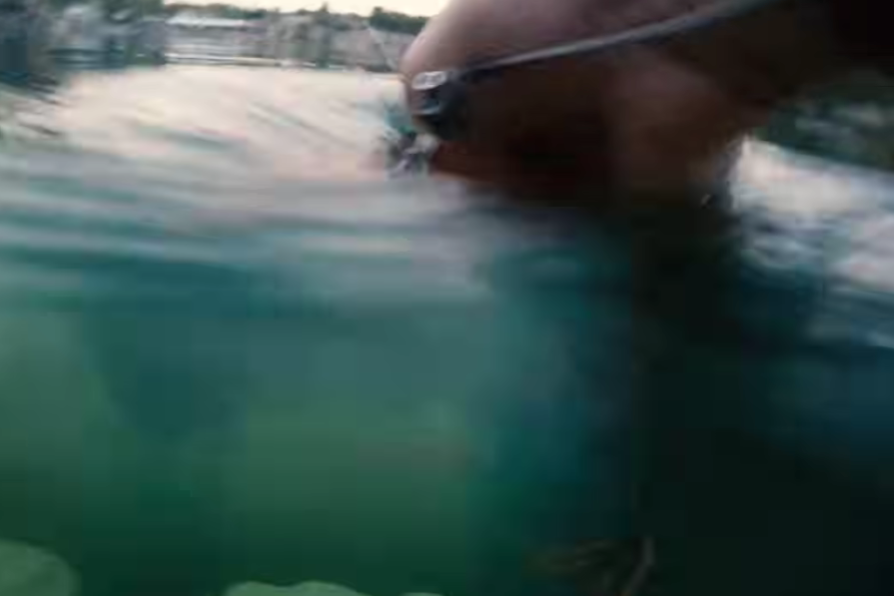 How to Put Sleeve in Water