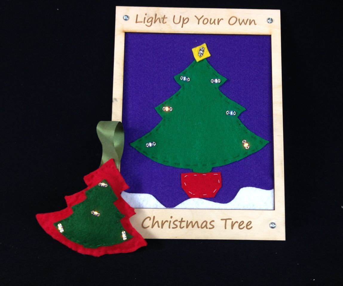 LED Christmas Tree Ornament Using Conductive Thread