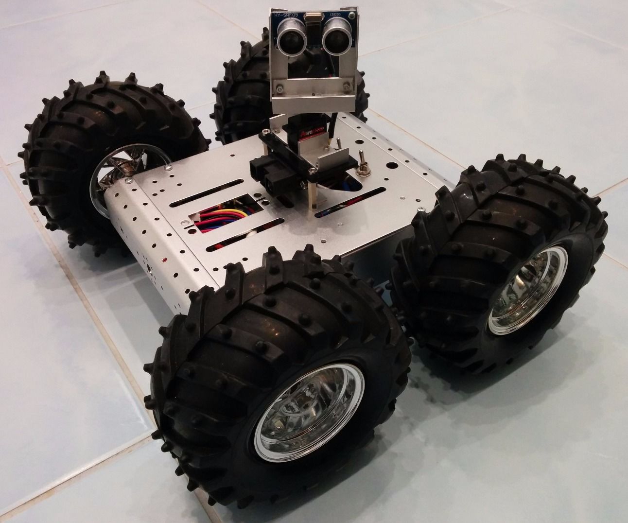 4WD All Terrain Arduino Robot for Everyone 