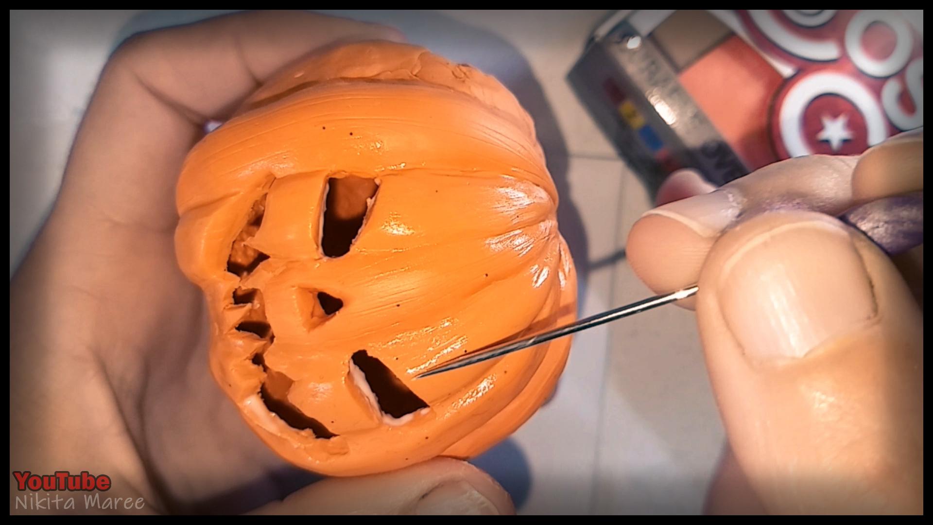 How to make a Jack o'lantern. Polymer clay tutorial. Sculpting a pumpkin out of clay. Halloween Craft.  (25).jpg