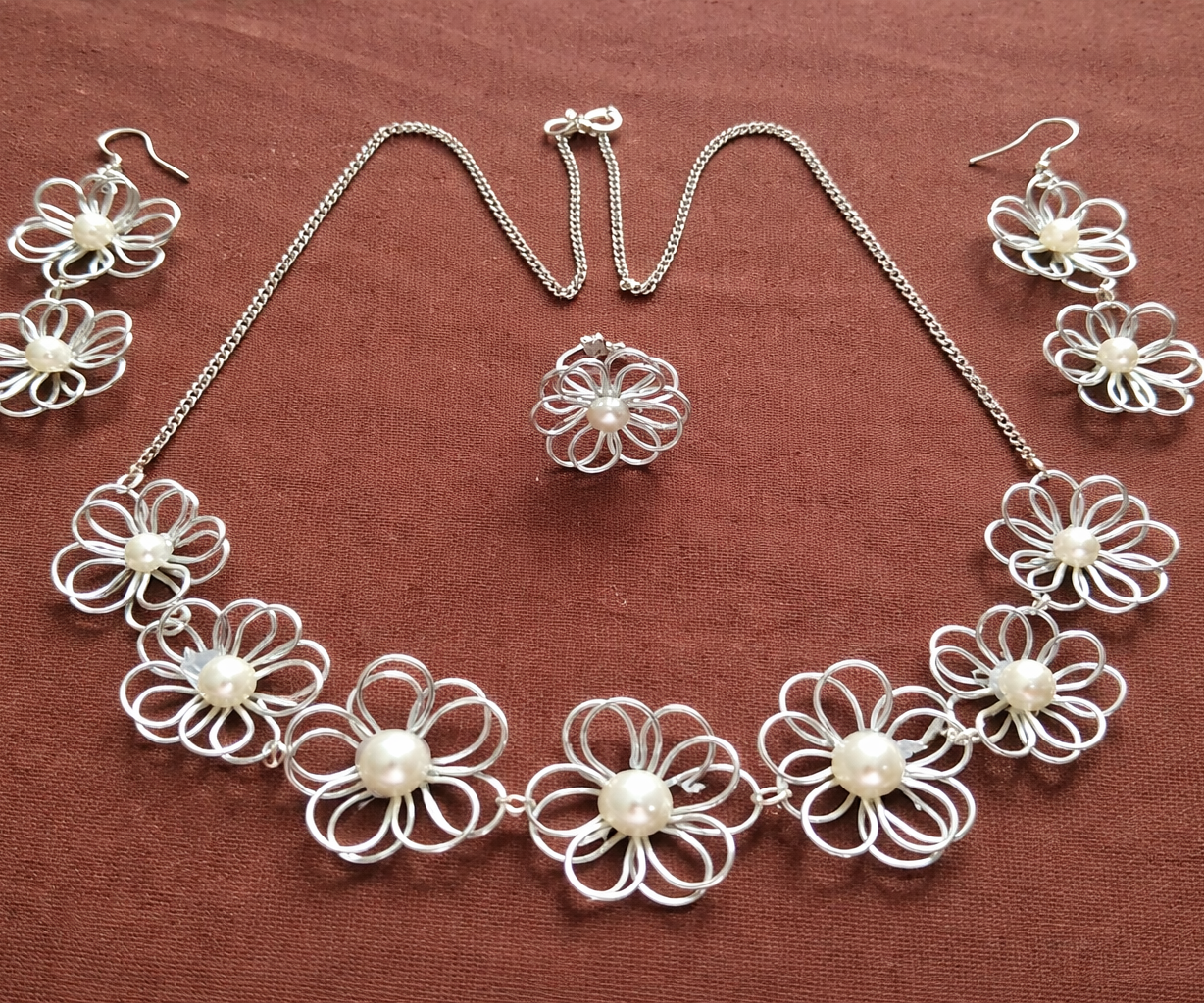 Blooming Pearl Wire Jewelry Set