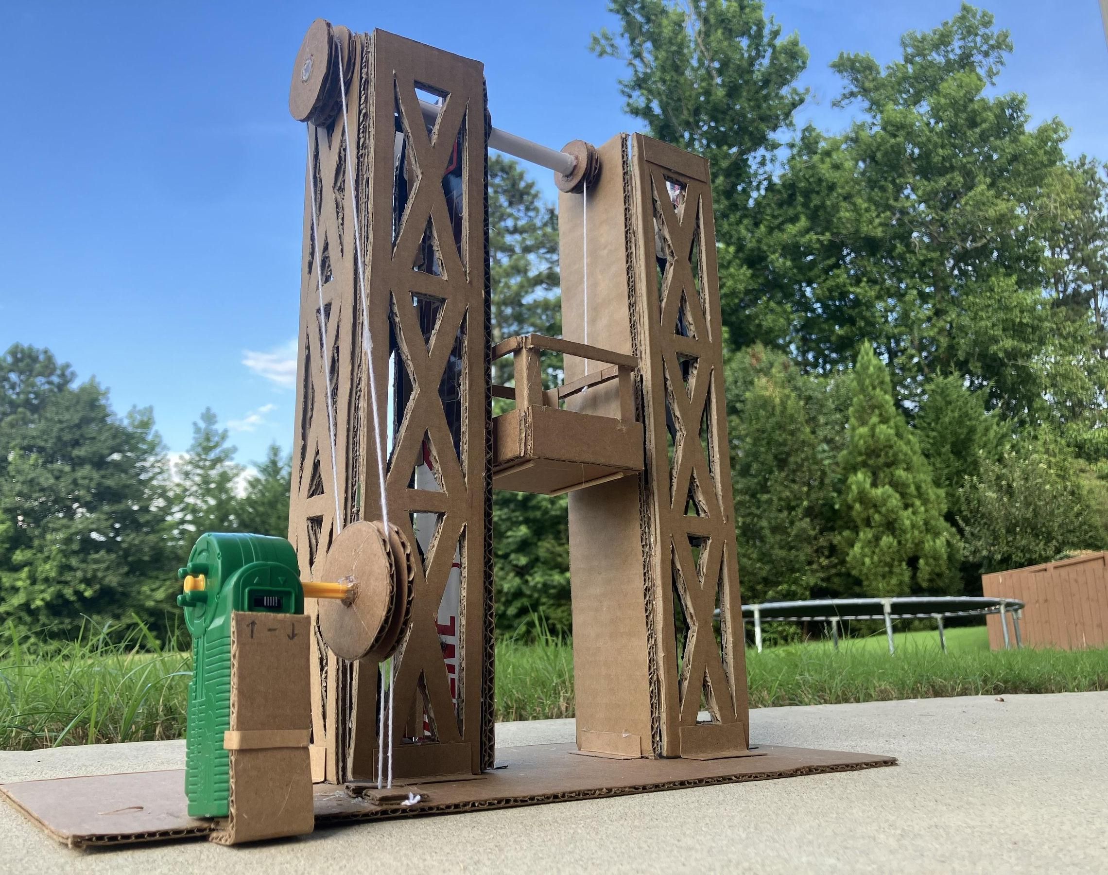 A BATTERY-POWERED Model Cardboard Elevator (Functional)