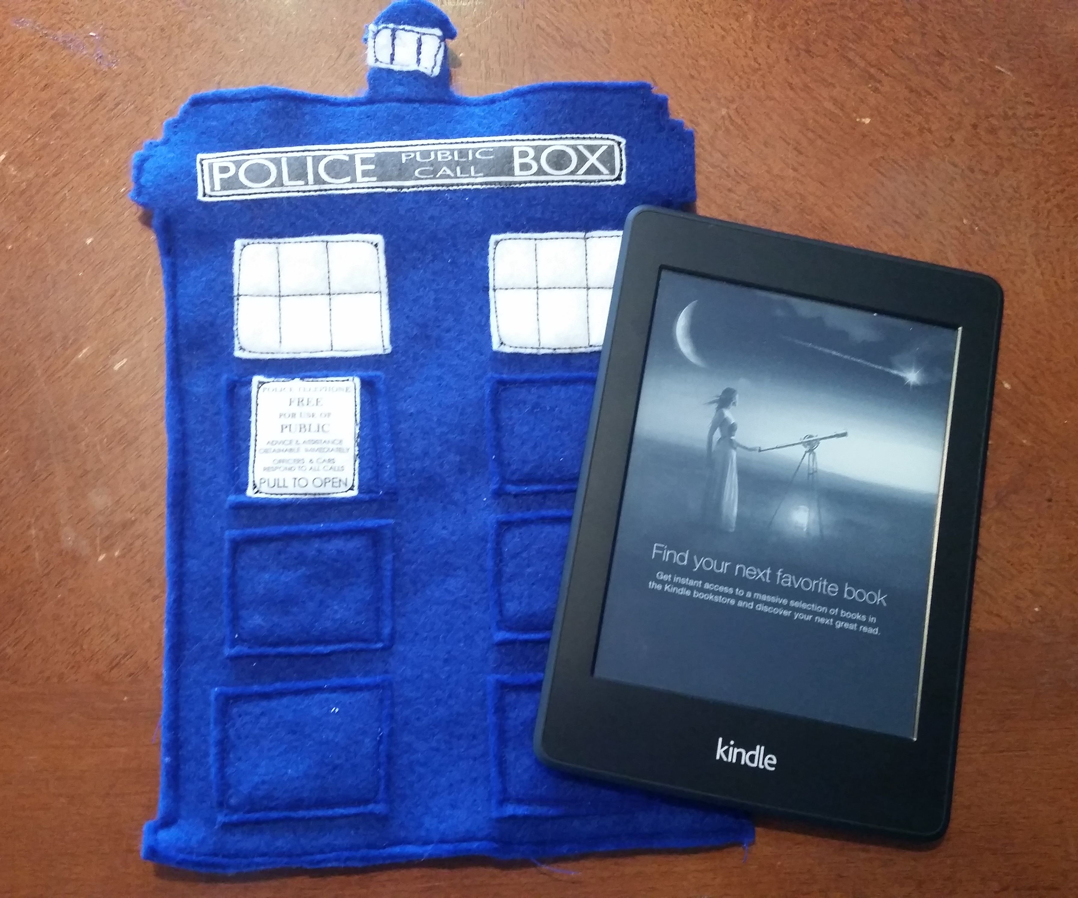 Felt T.A.R.D.I.S Kindle Holder