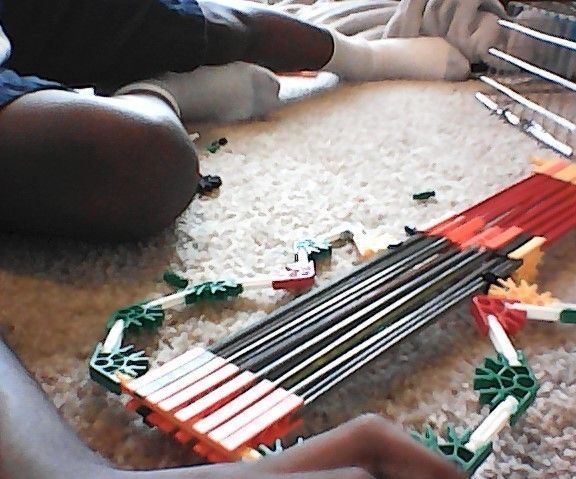 8 String K'nex Bass